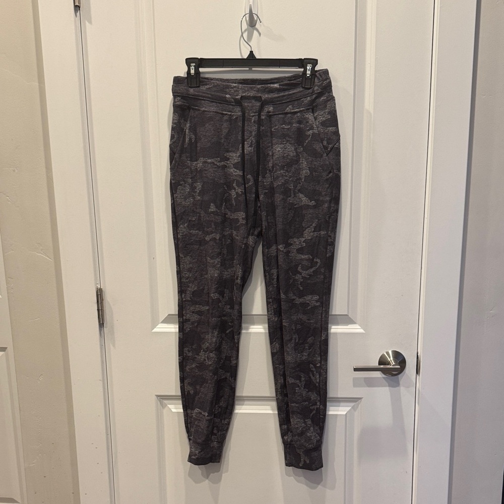Lululemon Ready to Rulu pant size S